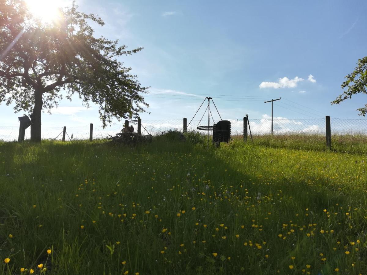 Fewo Haus Hutzelbuck In Idyllisch-Gruner Lage Nahe An Ansbach Exteriér fotografie